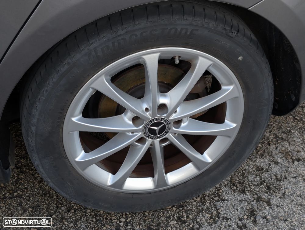 Mercedes-Benz A 180 d Progressive Aut. - 23