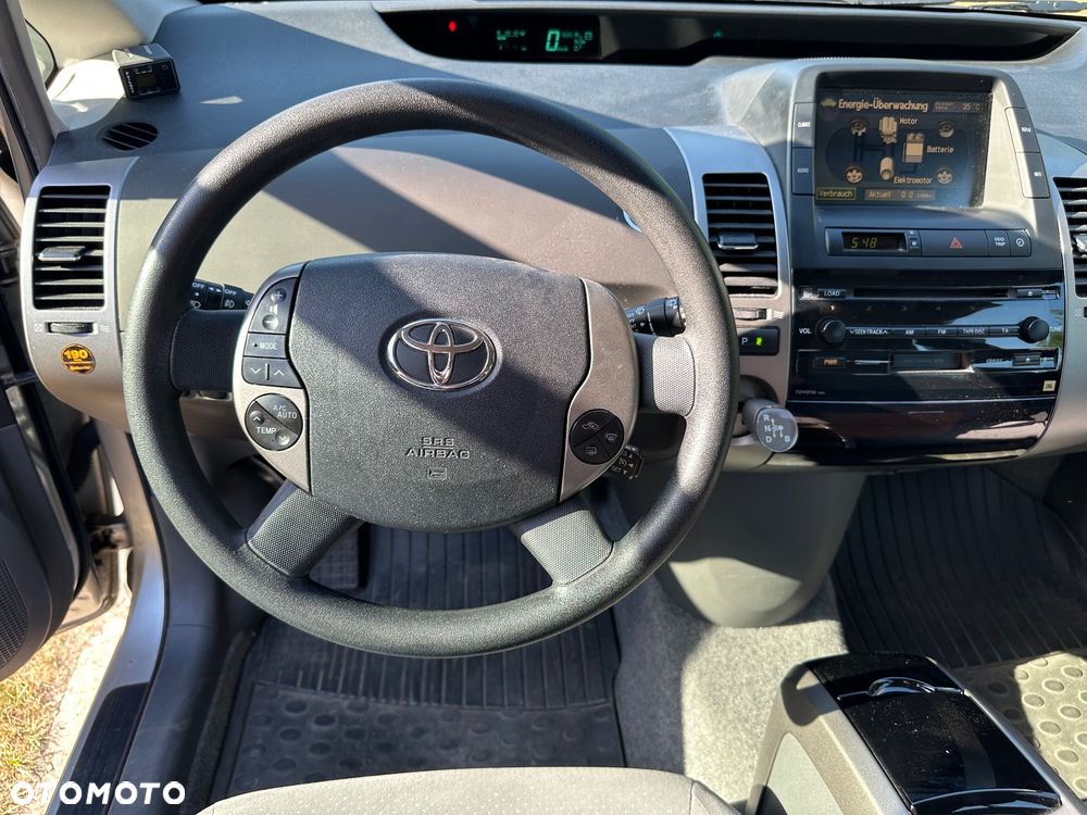 Toyota Prius 1.5 VVT-i Prestige - 17