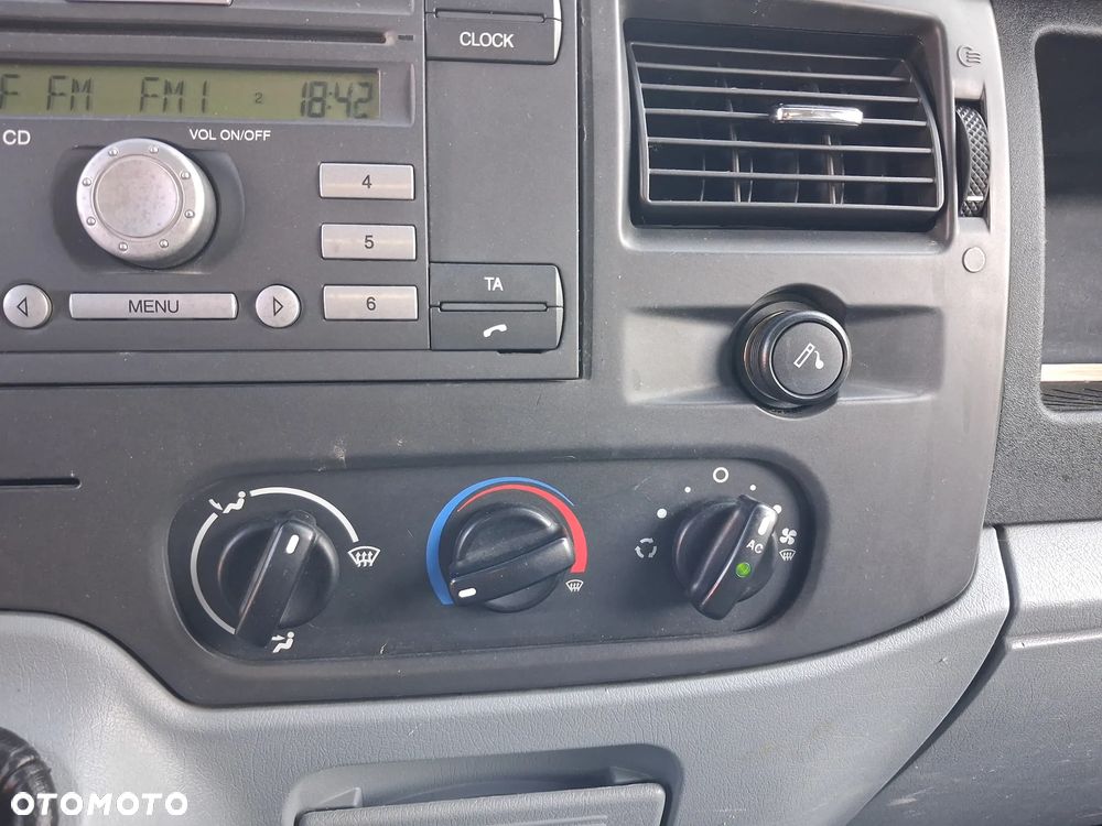 Ford Transit - 16