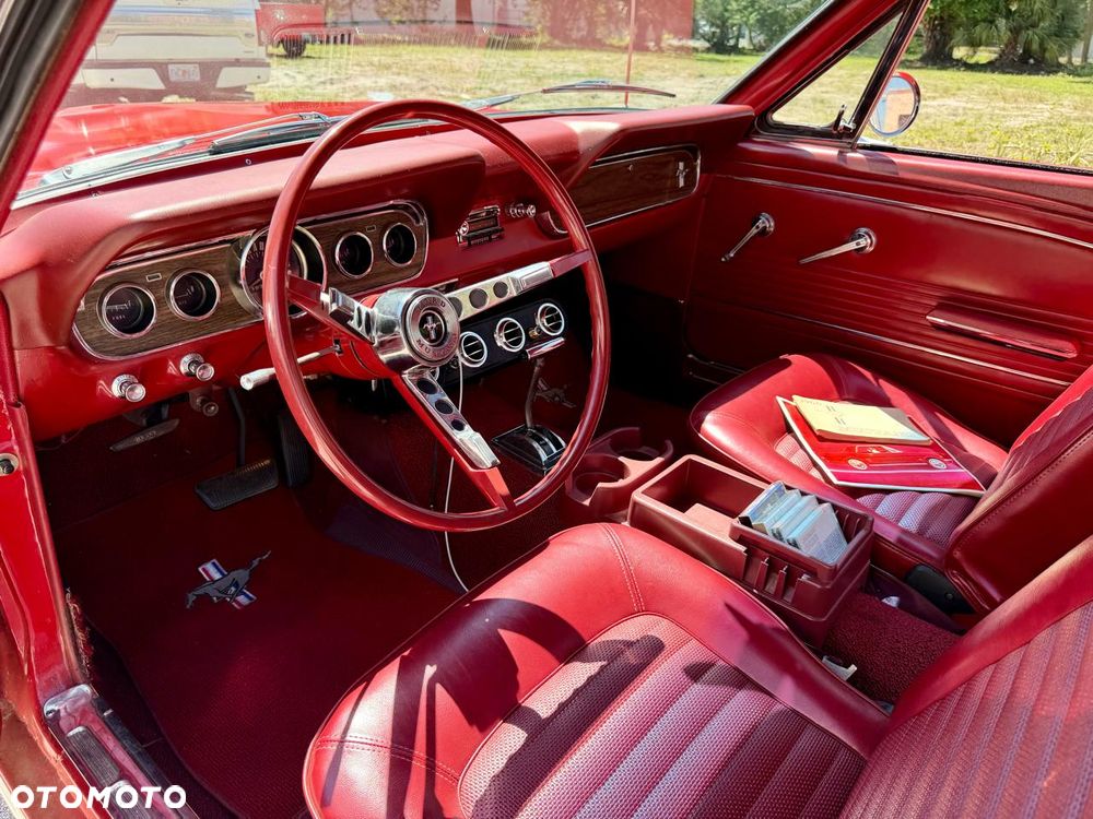Ford Mustang - 10