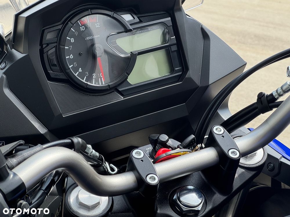 Suzuki V-STROM - 16