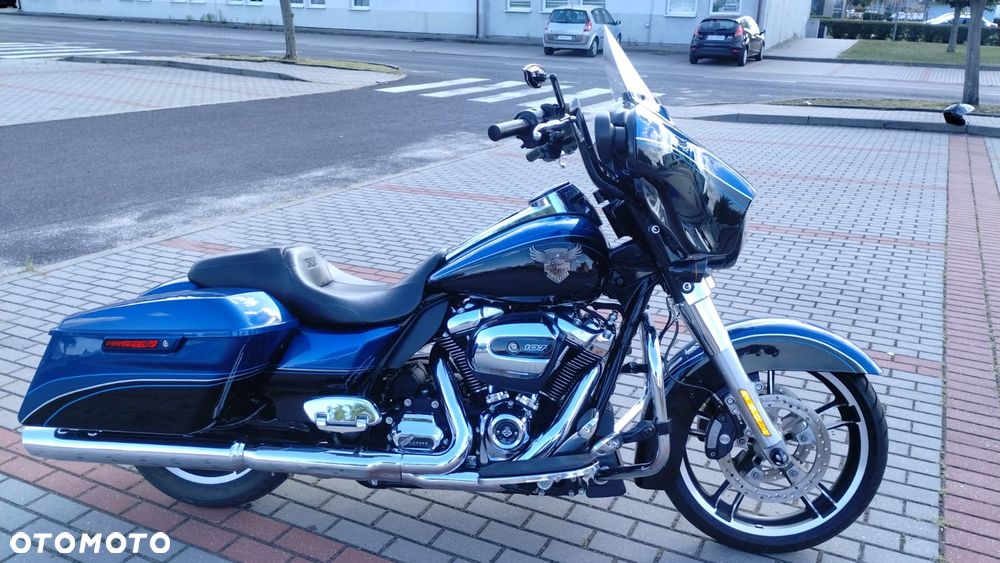Harley-Davidson CVO Street Glide - 5