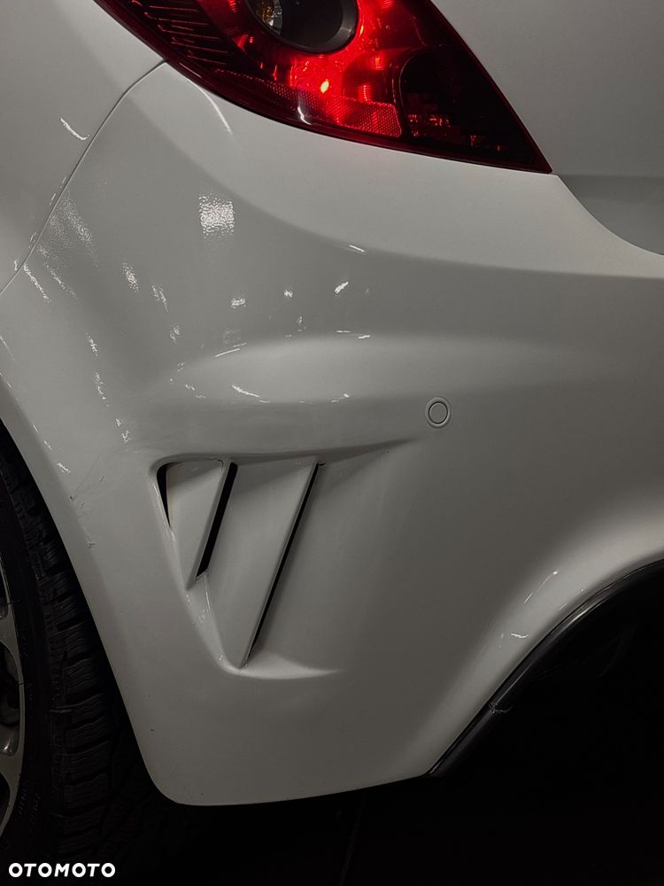 Opel Corsa 1.6 Turbo OPC - 13