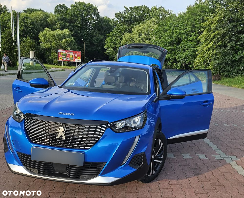 Peugeot 2008 1.2 PureTech Allure S&S EAT8 - 11