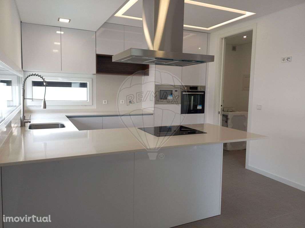 Moradia T5 para venda - Grande imagem: 2/49