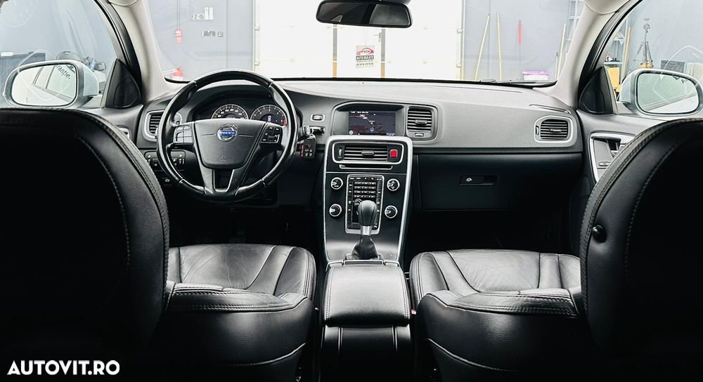 Volvo V60 D2 Momentum - 7