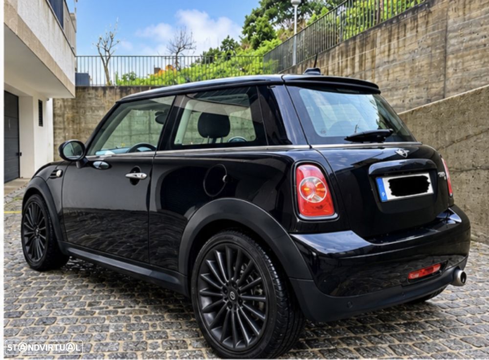 MINI 3 Portas Cooper D — photo 2