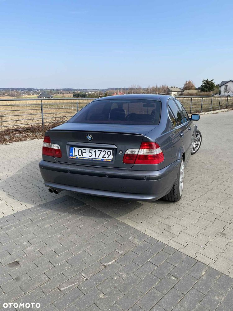 BMW Seria 3 325i - 8