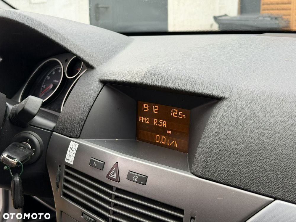 Opel Astra - 20