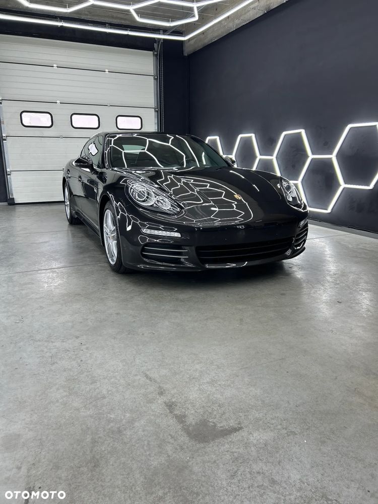 Porsche Panamera 4 PDK - 3
