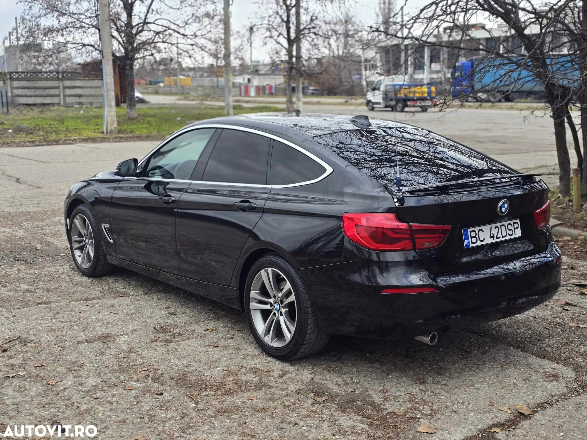 BMW Seria 3 318d GT Aut. Luxury Line - 3