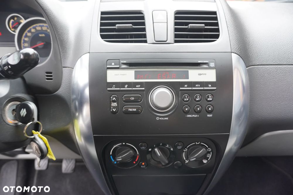 Suzuki SX4 1.6 VVT 4x4 Comfort - 20