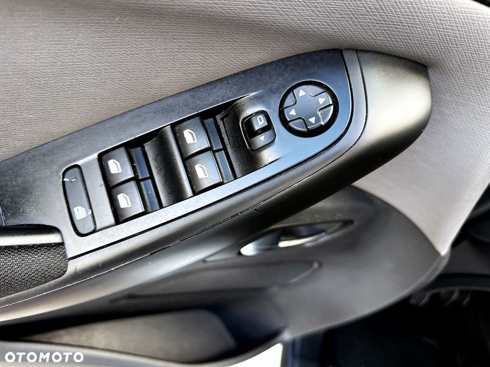 Citroën C4 Grand Picasso PureTech 130 Stop&Start FEEL - 25
