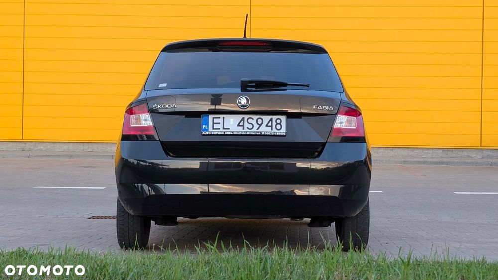 Skoda Fabia 2017 photo 3