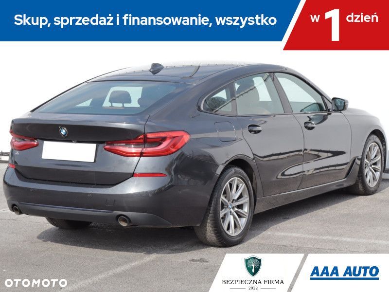 BMW 6GT - 7