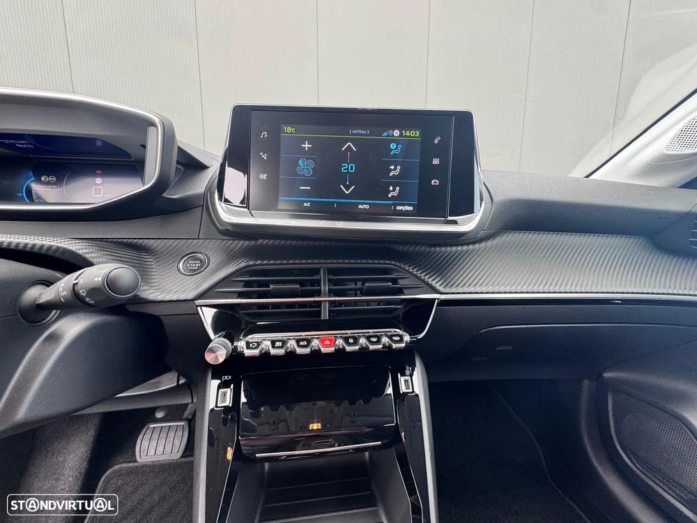 Peugeot e-208 Allure Pack - 22