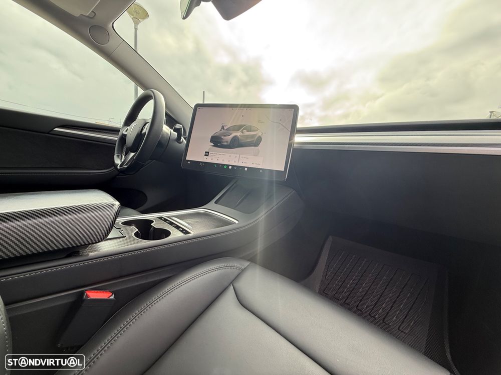 Tesla Model Y Performance Tração Integral - 9