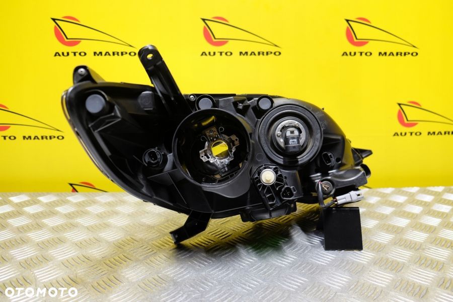 TOYOTA SIENNA LIFT 2015- REFLEKTOR LAMPA XENON LED USA - 5