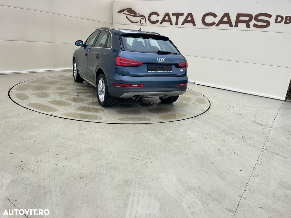 Audi Q3 2.0 TDI Quattro Stronic Design - 12