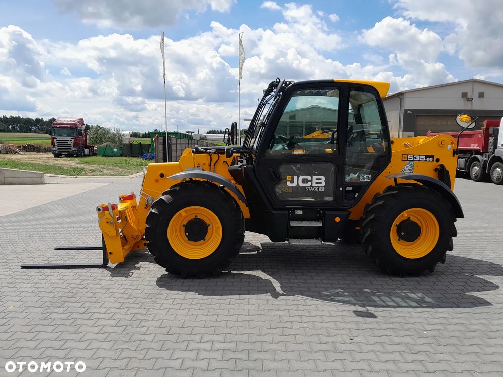 JCB 535-95 2024 JOYSTICK - 6