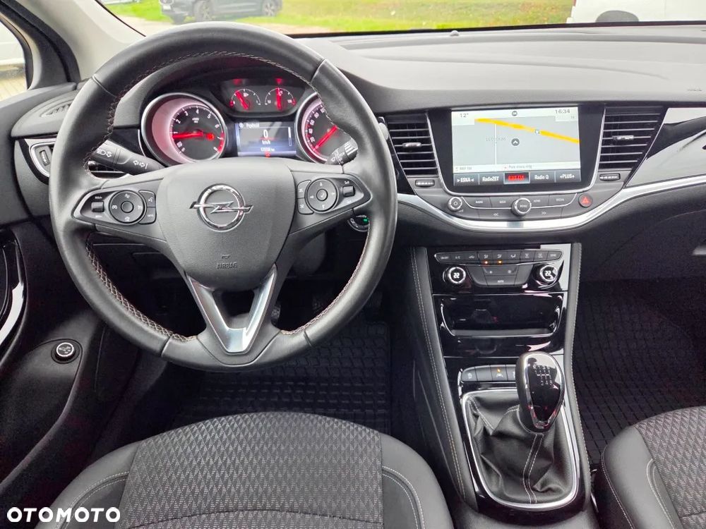 Opel Astra 1.4 Turbo Sports Tourer Innovation - 33