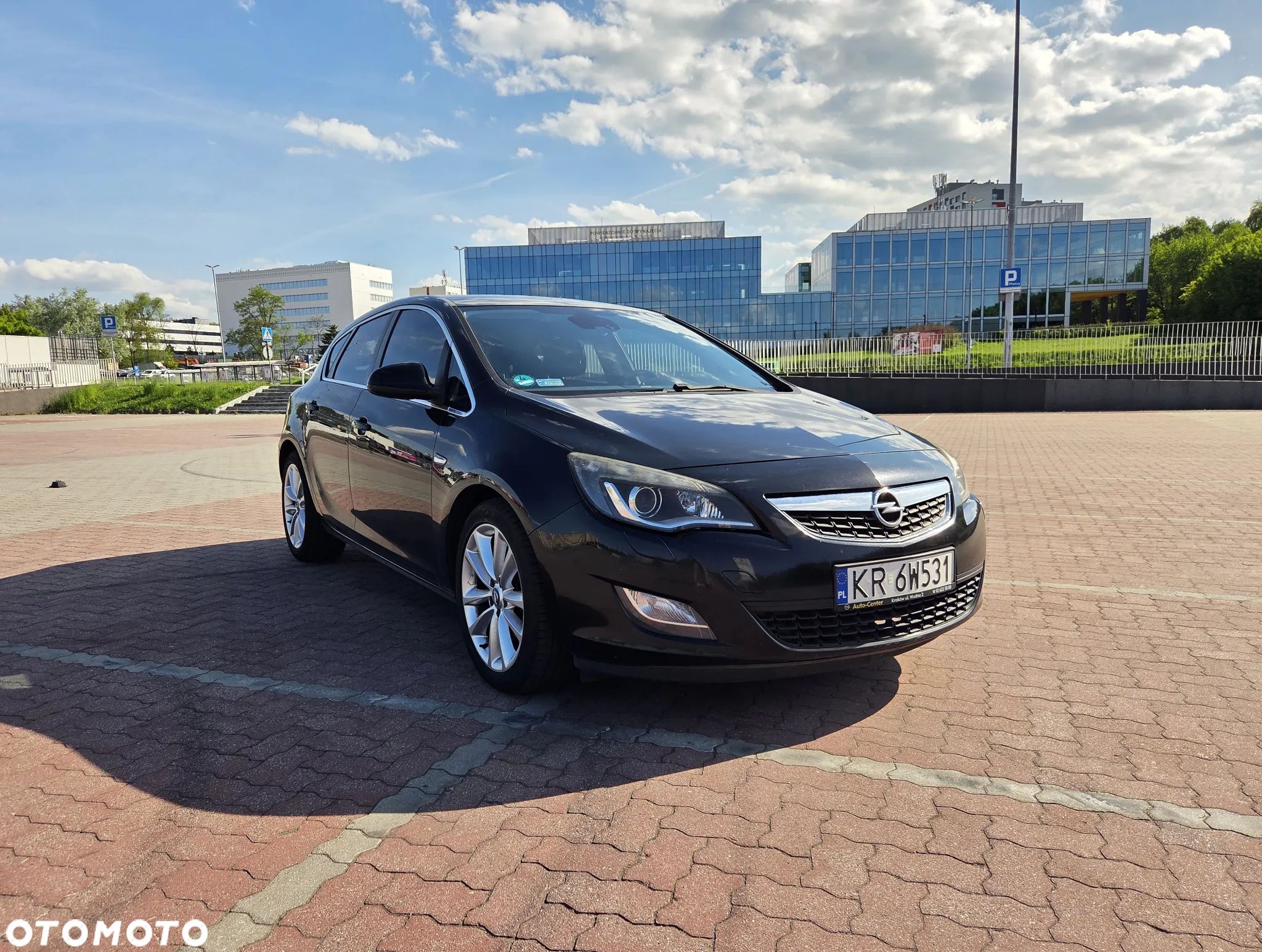 Opel Astra IV 2.0 CDTI Cosmo - 1