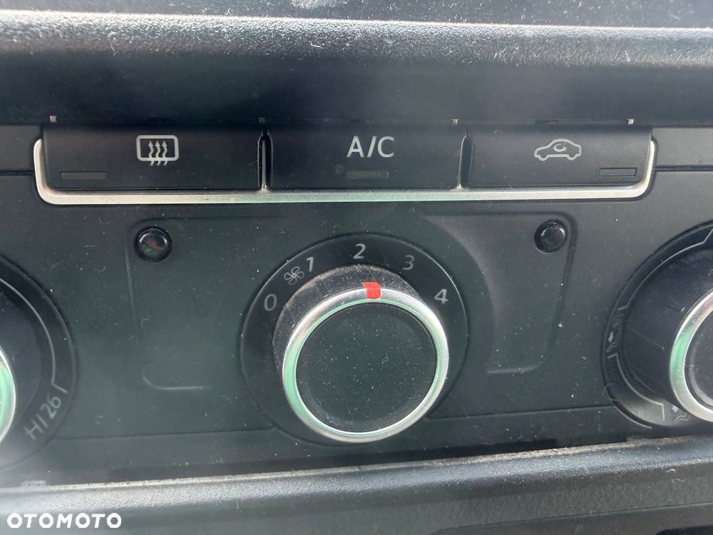Volkswagen T5 - 11