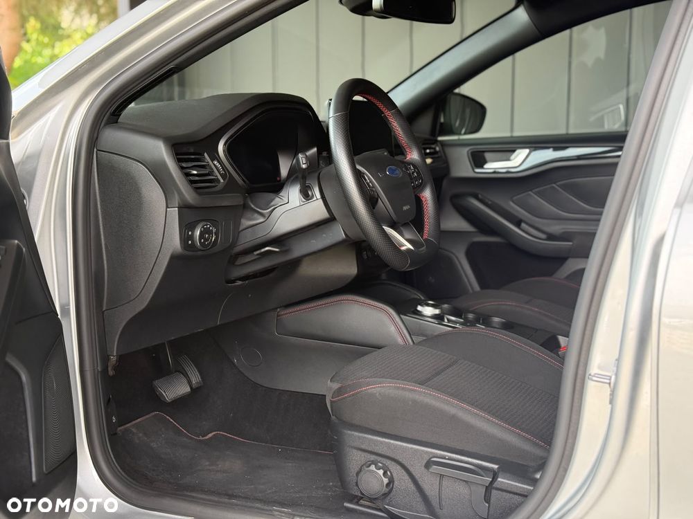 Ford Focus 1.5 EcoBlue ST-Line X - 12