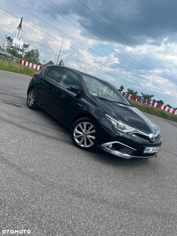 Toyota Auris - 1