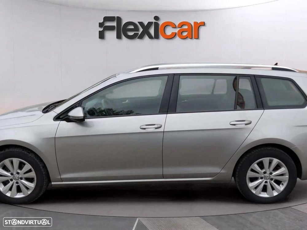 VW Golf Variant 1.6 TDi Confortline - 4