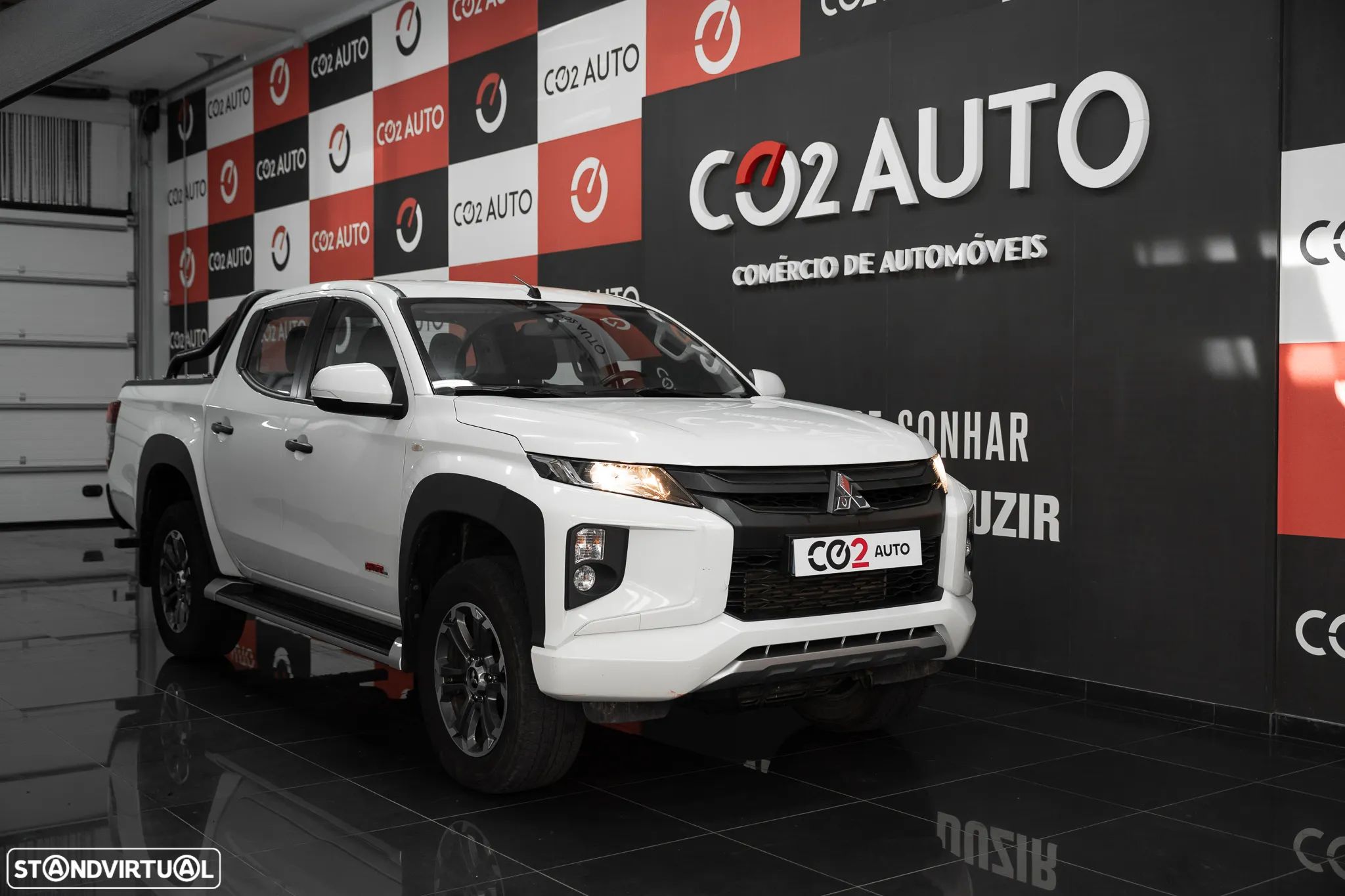 Mitsubishi L200 2.3 DI-D Club Invite 4WD - 1