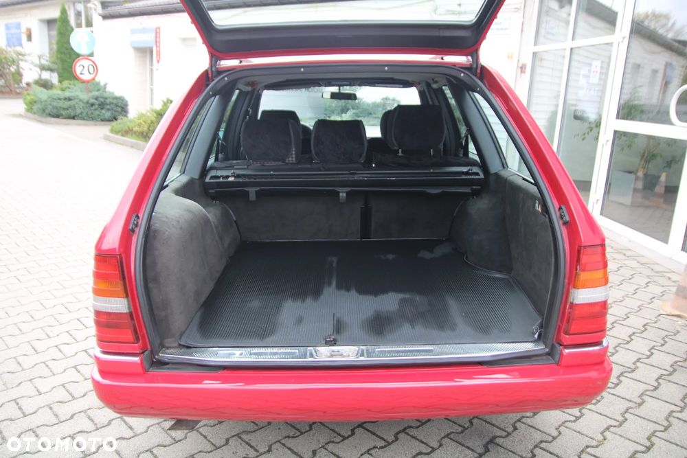 Mercedes-Benz W124 (1984-1993) - 37