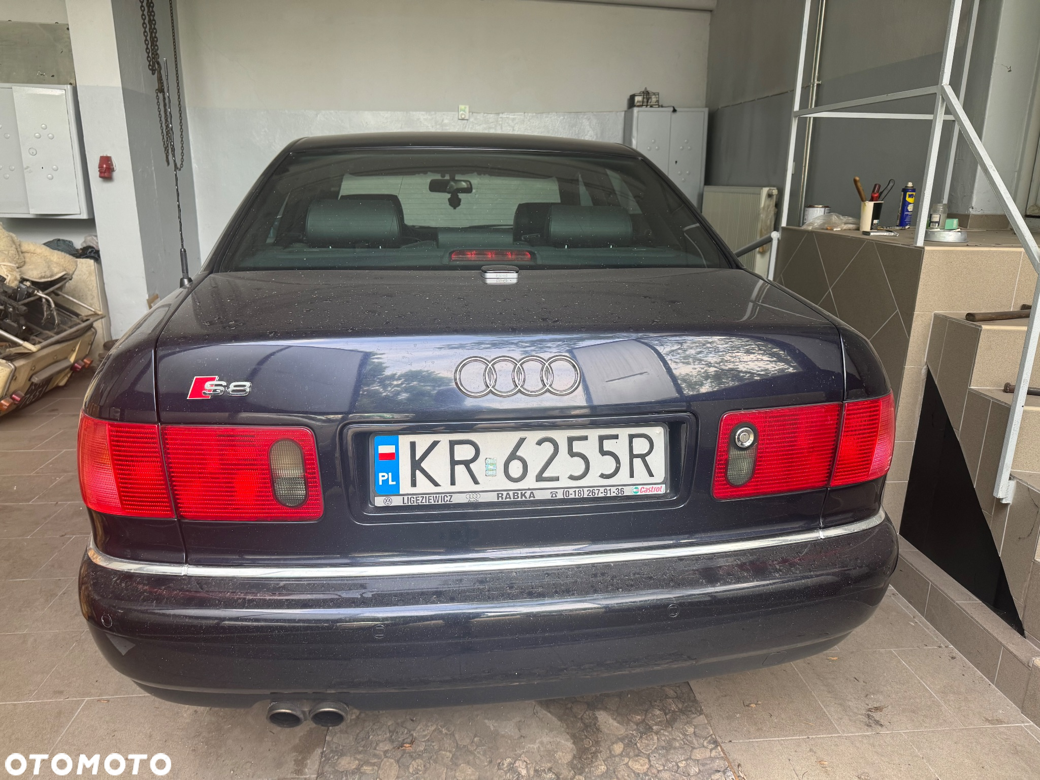 Audi S8 - 4
