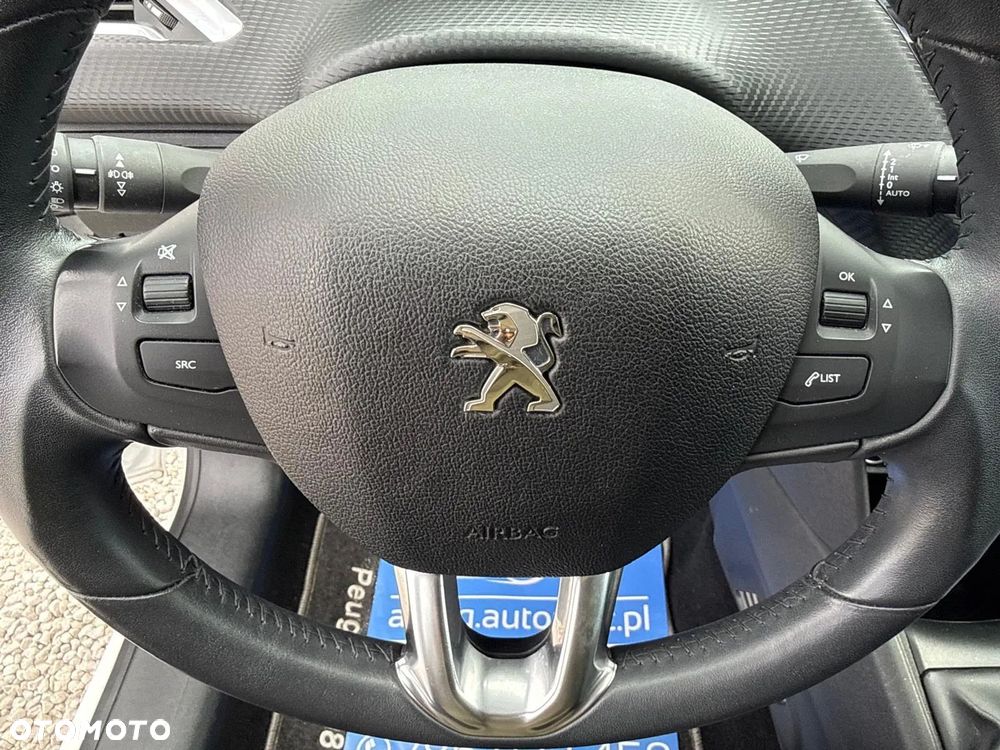 Peugeot 208 PureTech 82 Start & Stop Style - 21