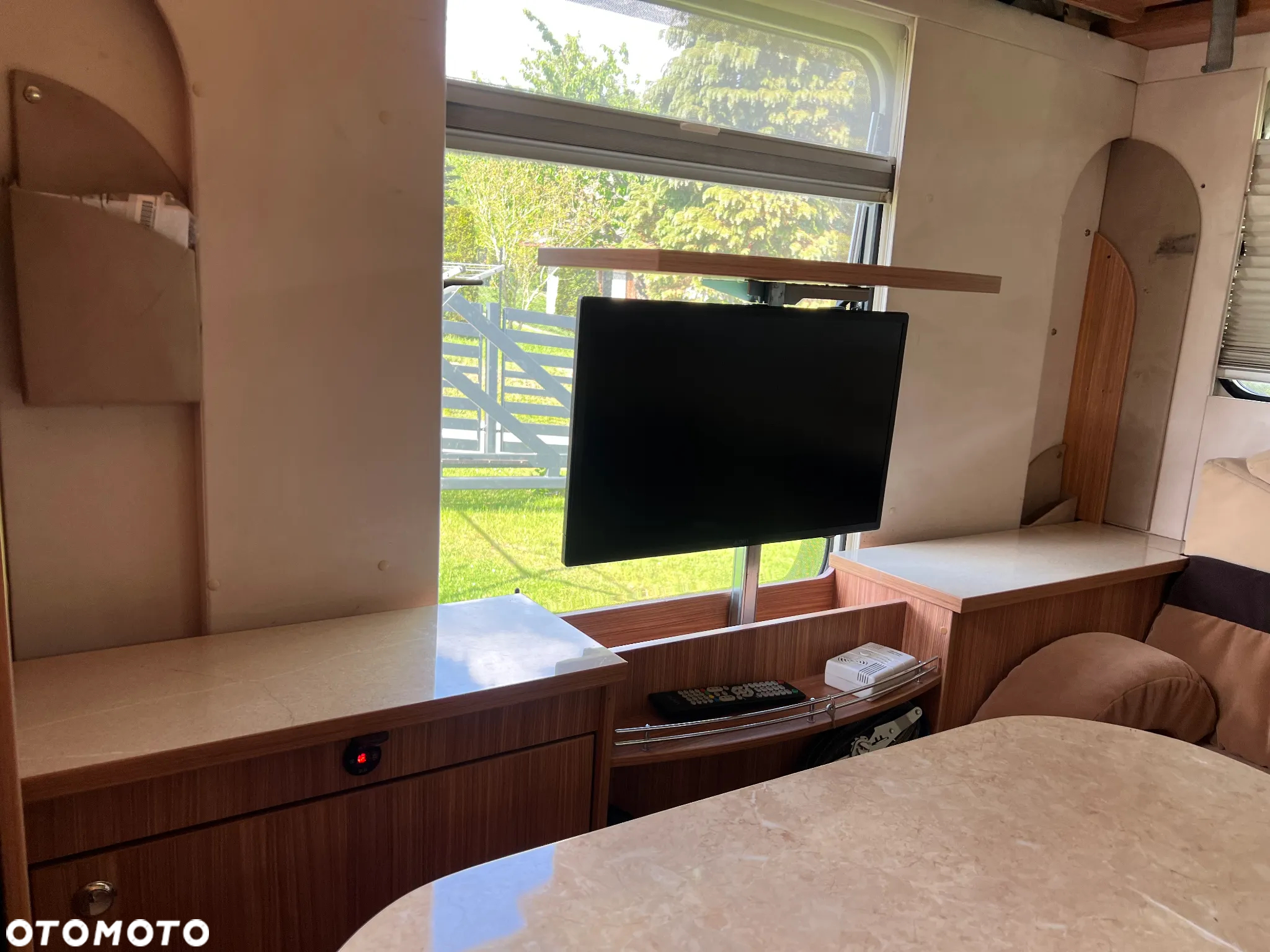 Burstner Averso Plus 410TS - 8