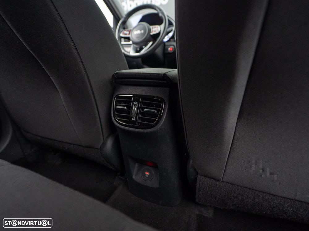 Kia XCeed 1.6 GDi PHEV Drive - 38