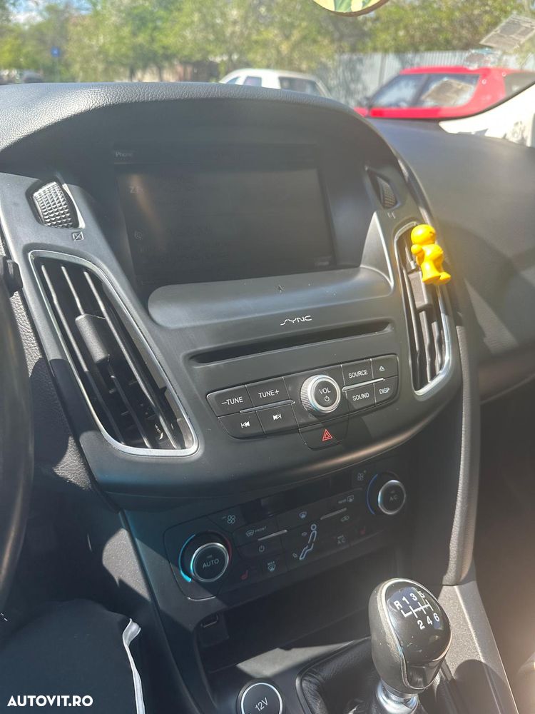 Ford Focus 1.0 EcoBoost Trend - 12