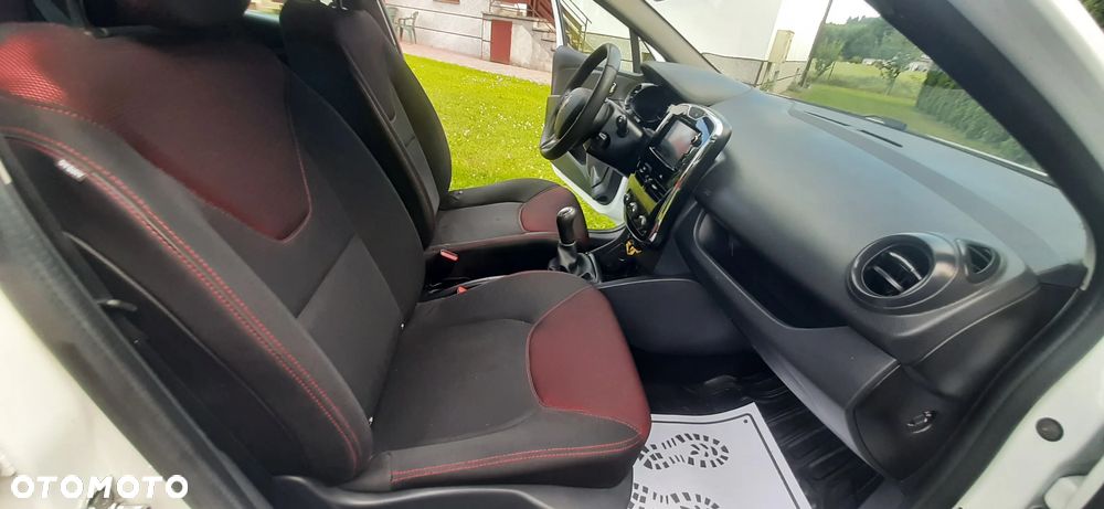 Renault Clio - 31