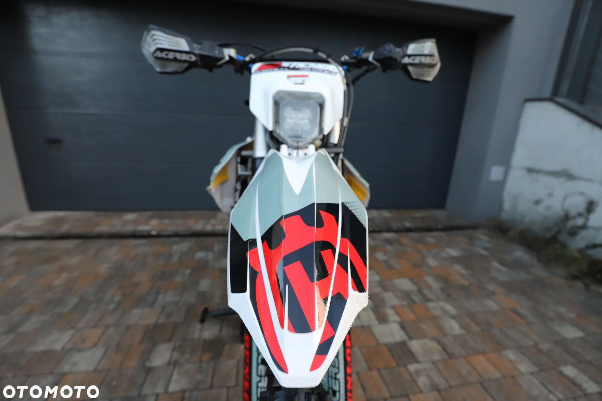 Husqvarna TE - 8