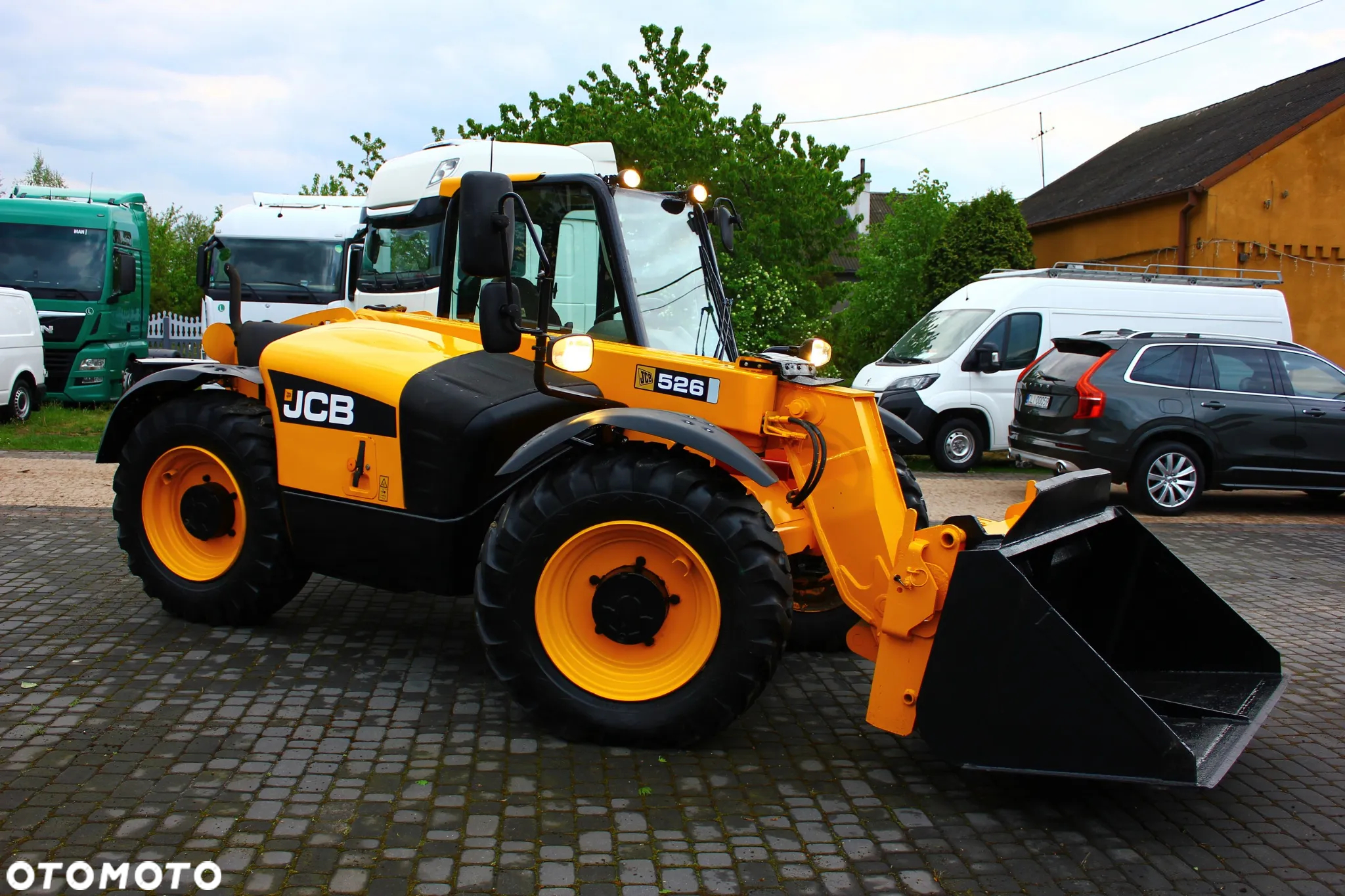 JCB ŁADOWARKA TELESKOPOWA JCB 526-56 AGRI  3 TRYBY SKRĘTNE JOYSTICK SILNIK 4.4L 4X4 - 25