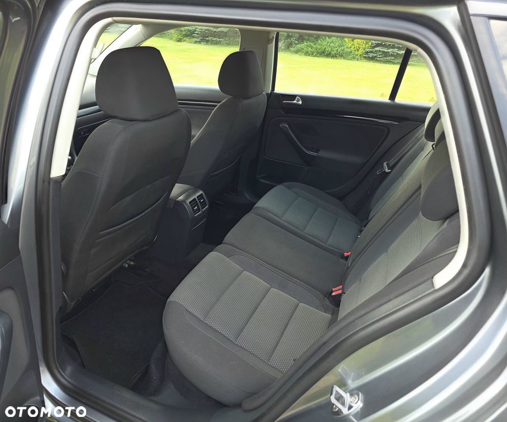 Volkswagen Golf 1.6 TDI BlueMotion Technology Trendline - 26