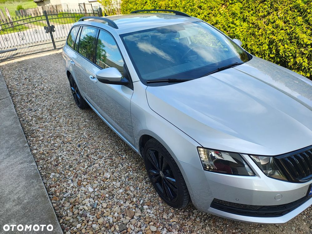 Skoda Octavia 2.0 TDI Ambition DSG - 2