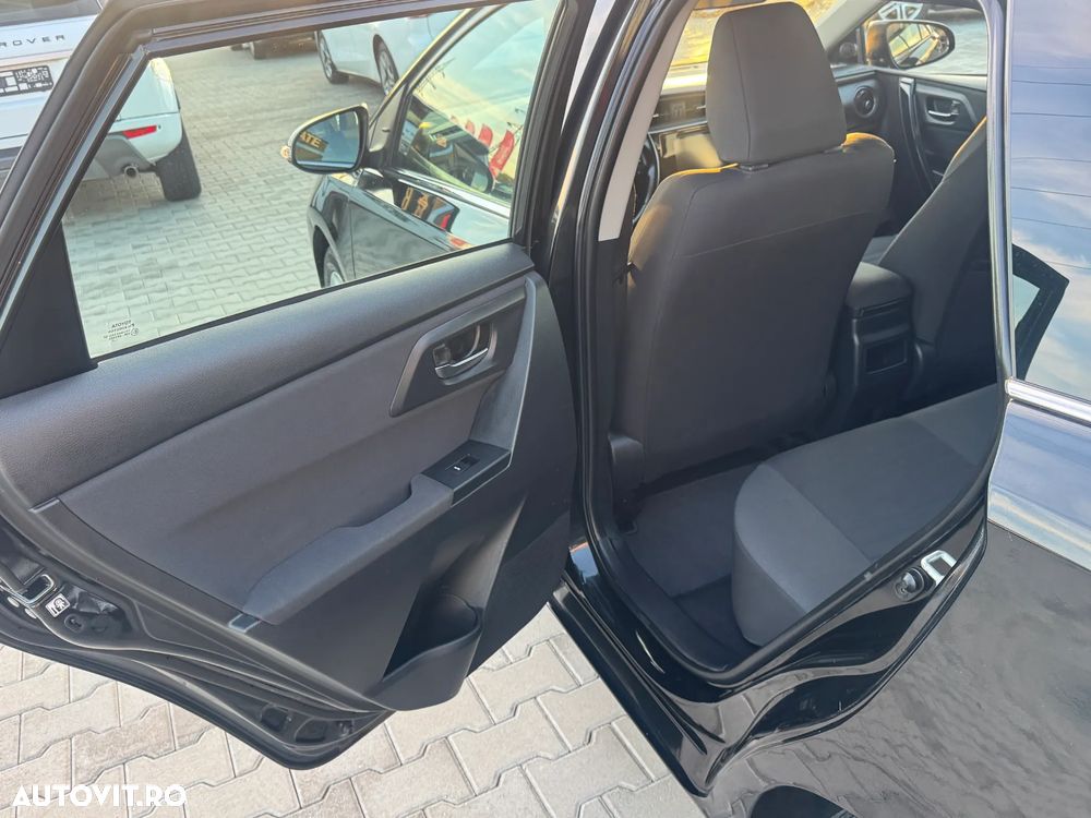 Toyota Auris 1.2 Turbo Edition-S - 13