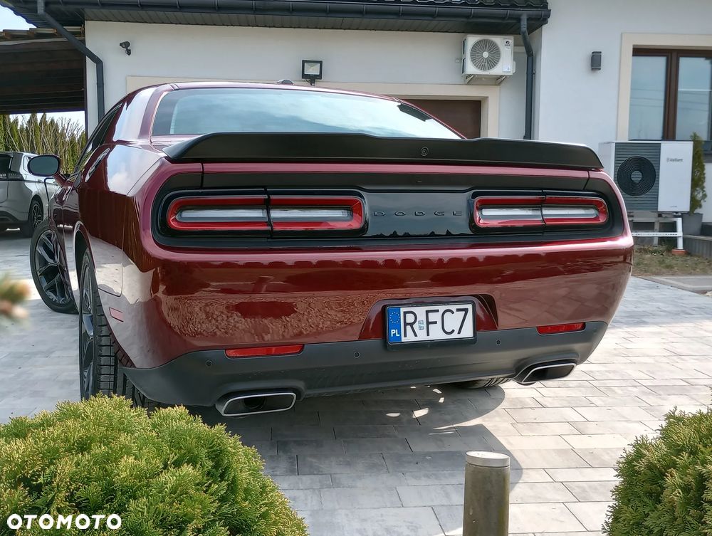 Dodge Challenger - 3