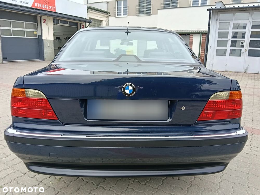 BMW Seria 7 - 24