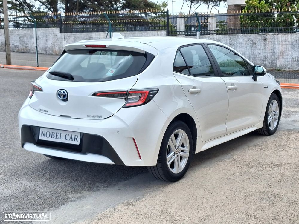 Toyota Corolla 1.8 Hybrid Exclusive - 8