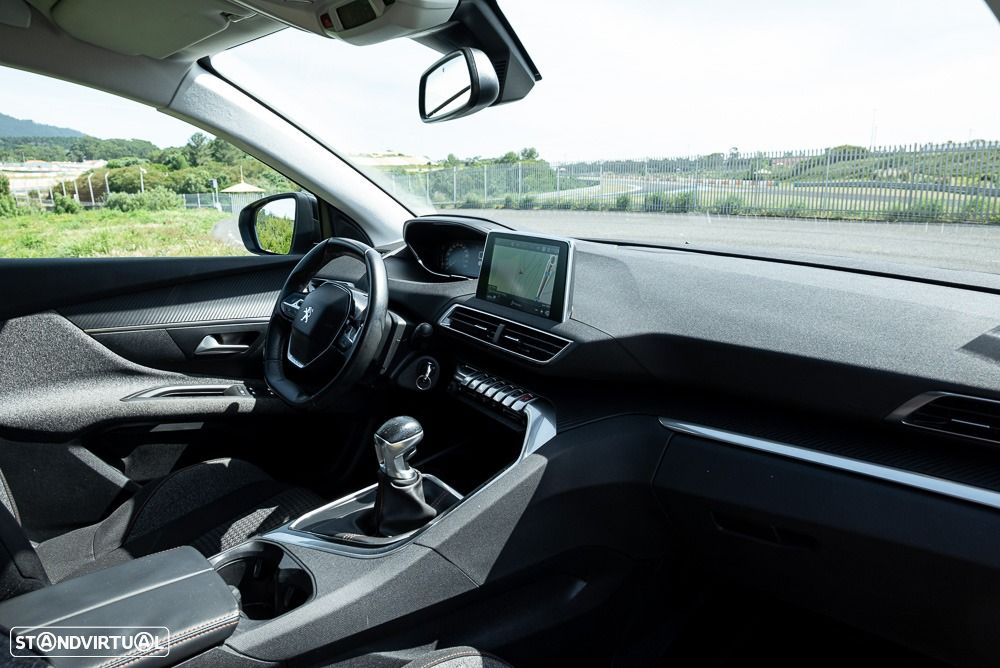 Peugeot 3008 1.5 BlueHDi Active - 11