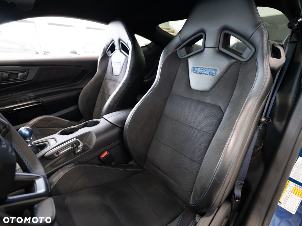 Ford Mustang - 9
