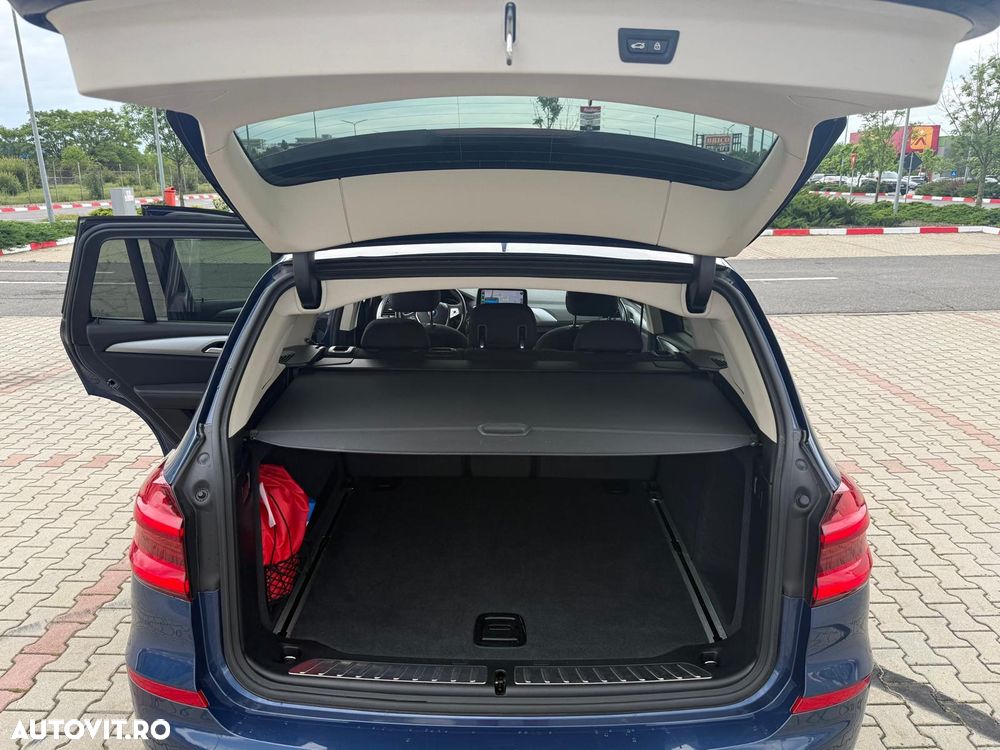 BMW X3 xDrive20d Advantage - 25