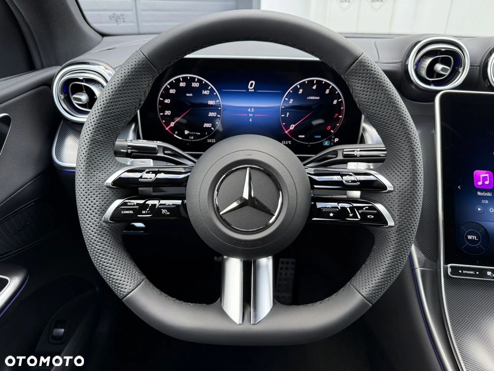 Mercedes-Benz GLC - 14